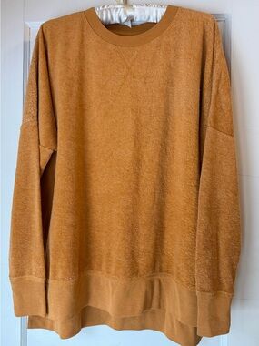 True Craft Golden Mustard Crewneck Size M